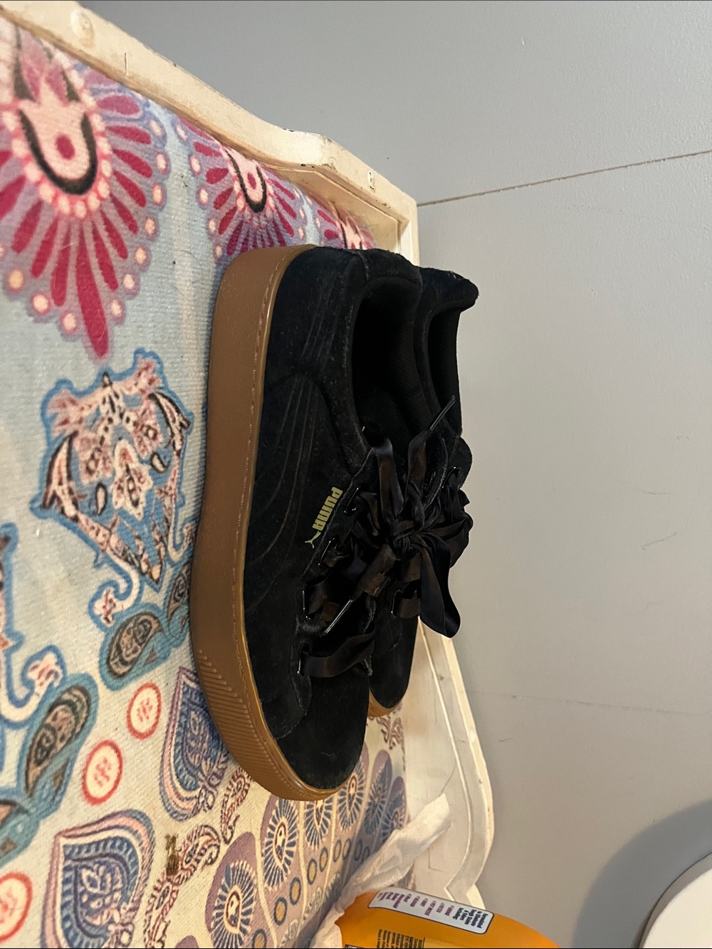 Puma suede ribbon lace shoes size 5.5